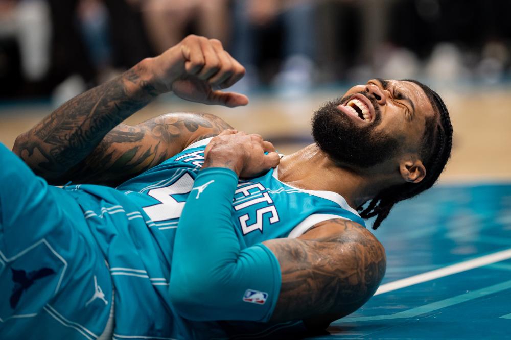 更是浓眉与 更是浓眉与